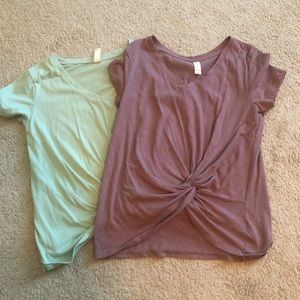 Altar’d state size m knot tee